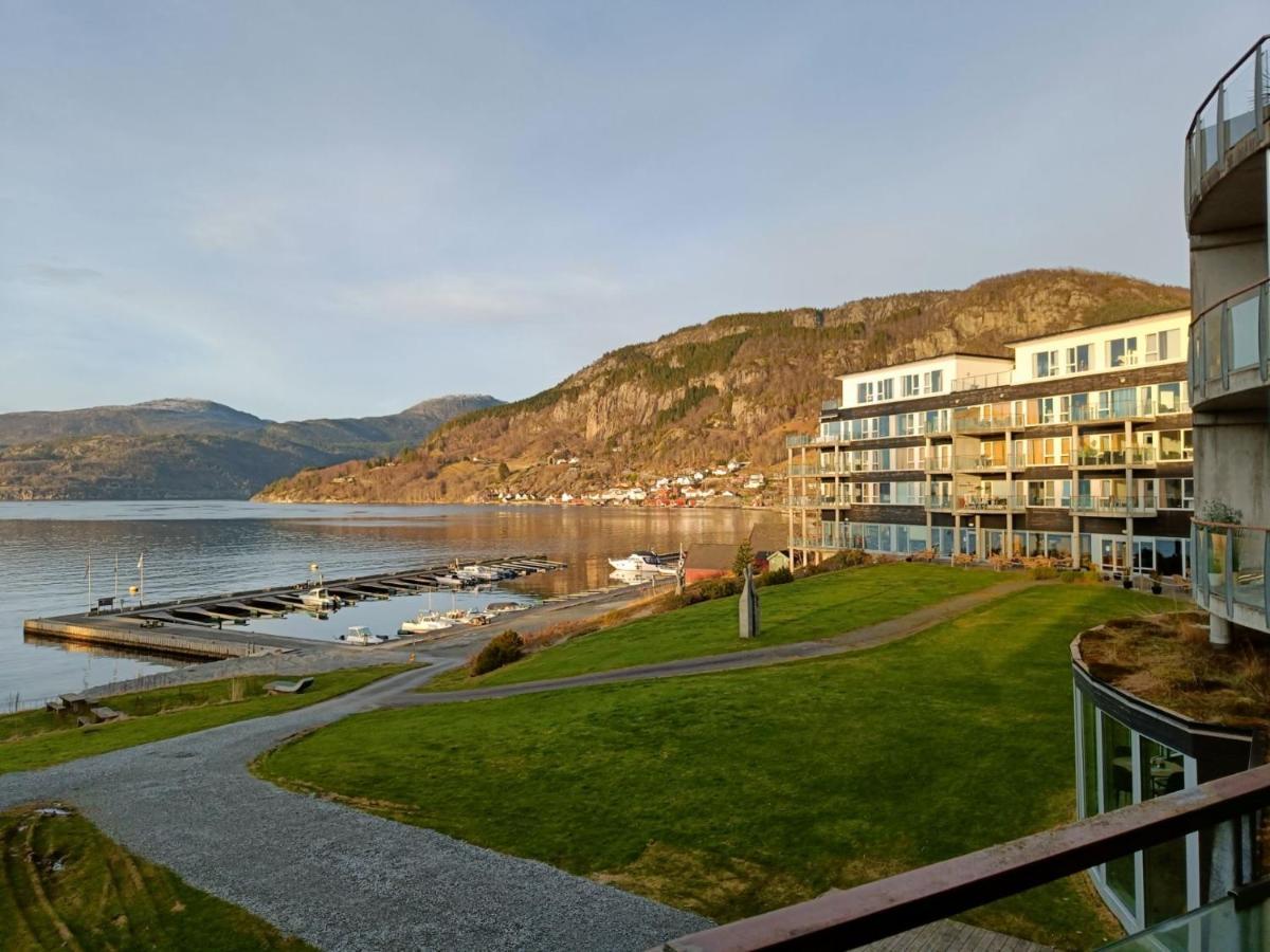 Smaken Av Ryfylke Event As Overnatting, Bygningen Drives Ikke Som Hotell Hjelmeland Exteriér fotografie