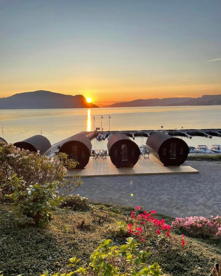 Smaken Av Ryfylke Event As Overnatting, Bygningen Drives Ikke Som Hotell Hjelmeland Exteriér fotografie