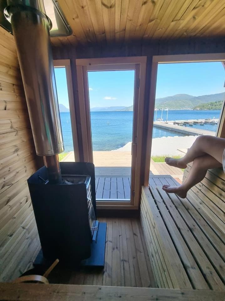 Smaken Av Ryfylke Event As Overnatting, Bygningen Drives Ikke Som Hotell Hjelmeland Exteriér fotografie
