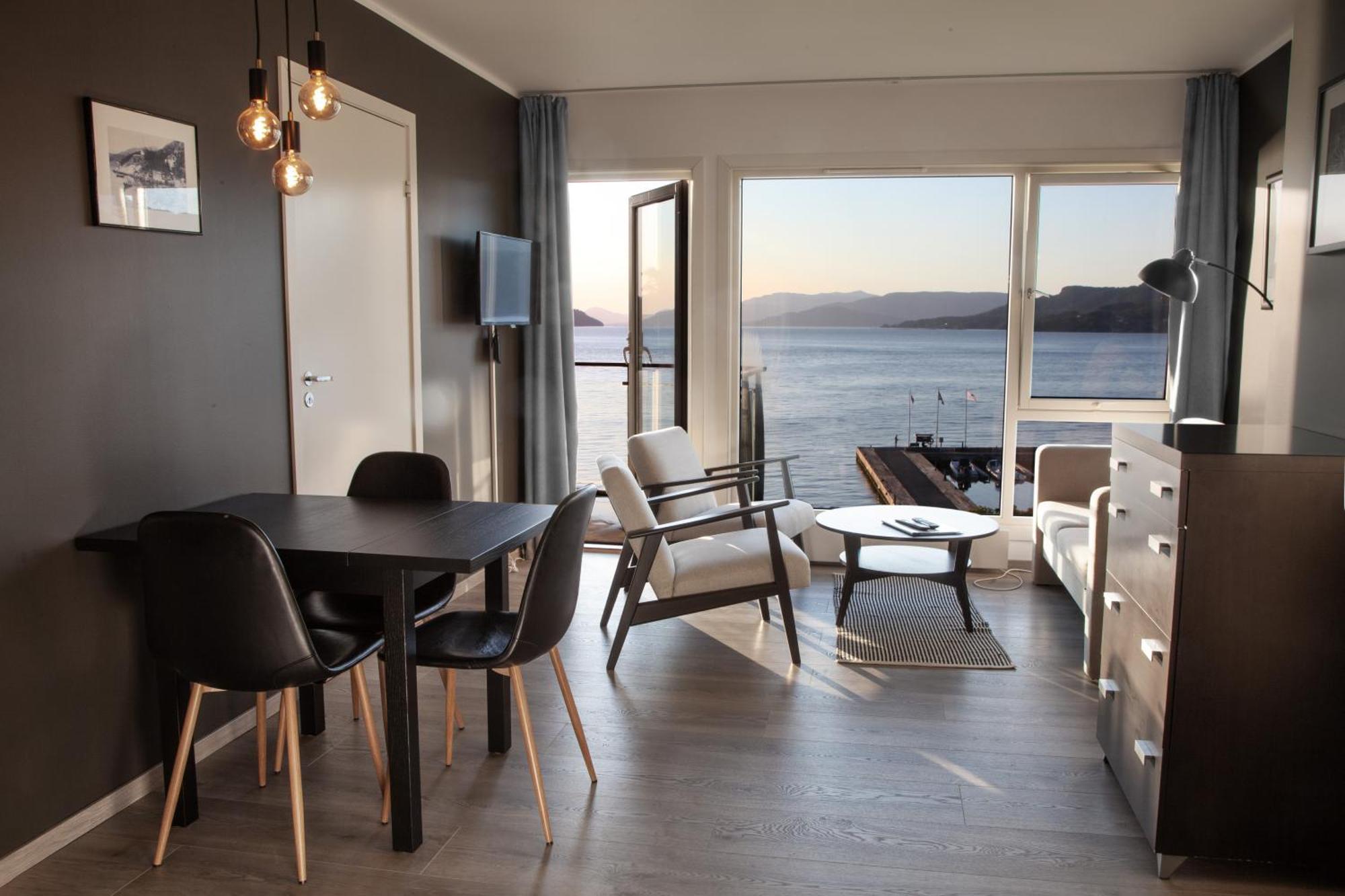 Smaken Av Ryfylke Event As Overnatting, Bygningen Drives Ikke Som Hotell Hjelmeland Exteriér fotografie